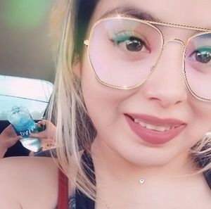 Meet your Posher, Daisy